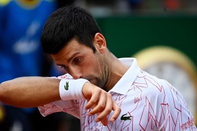 Kaiyun Sports德约科维奇重返赛场，大比分获胜首场状态出色，中国队观众沸腾！全场沸腾不已的简单介绍